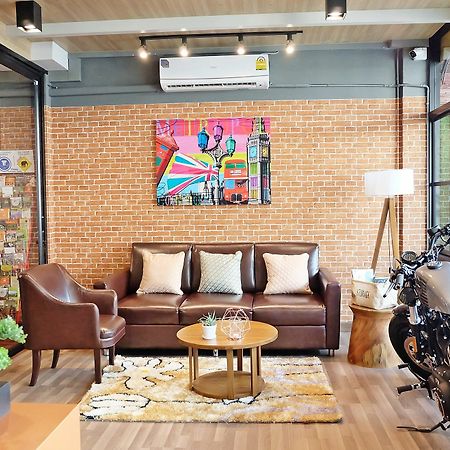 Sleep Airport Chiang Mai Bed & Breakfast Exterior photo